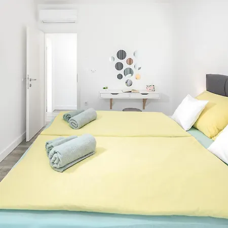 Holiday home Pet Friendly In *